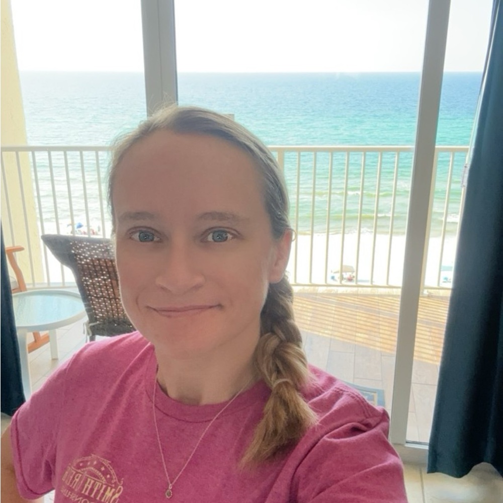 Meet your Posher, Cyndi